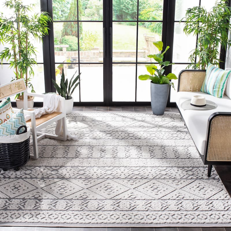 SAFAVIEH Cabana Ioana Indoor/ Outdoor Waterproof Patio Rug
