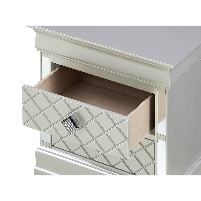 2-Drawer Champagne Nightstand with Dovetail Drawers, 24 Inch Assembled Classic Wooden Bedroom Bedside Table