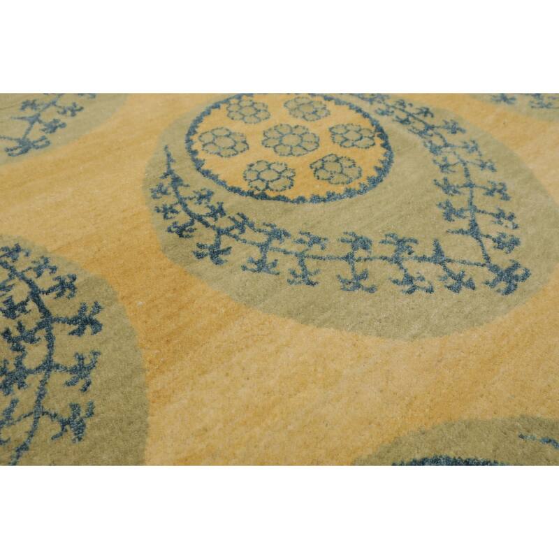 Tibetan Transitional Floral 8x9'4'' Hand Knotted Wool Light Gold Rug - 8' x 9' 4''