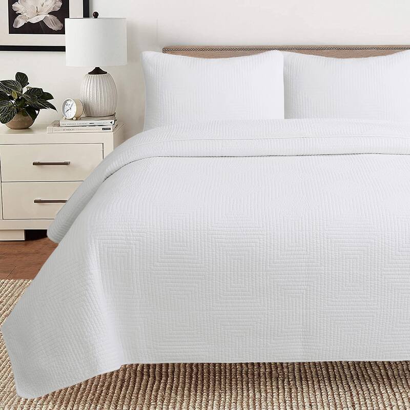 Carson Carrington Skaevinge (White or Gray) Cotton 3-piece Quilt Bedding Set - White - Twin