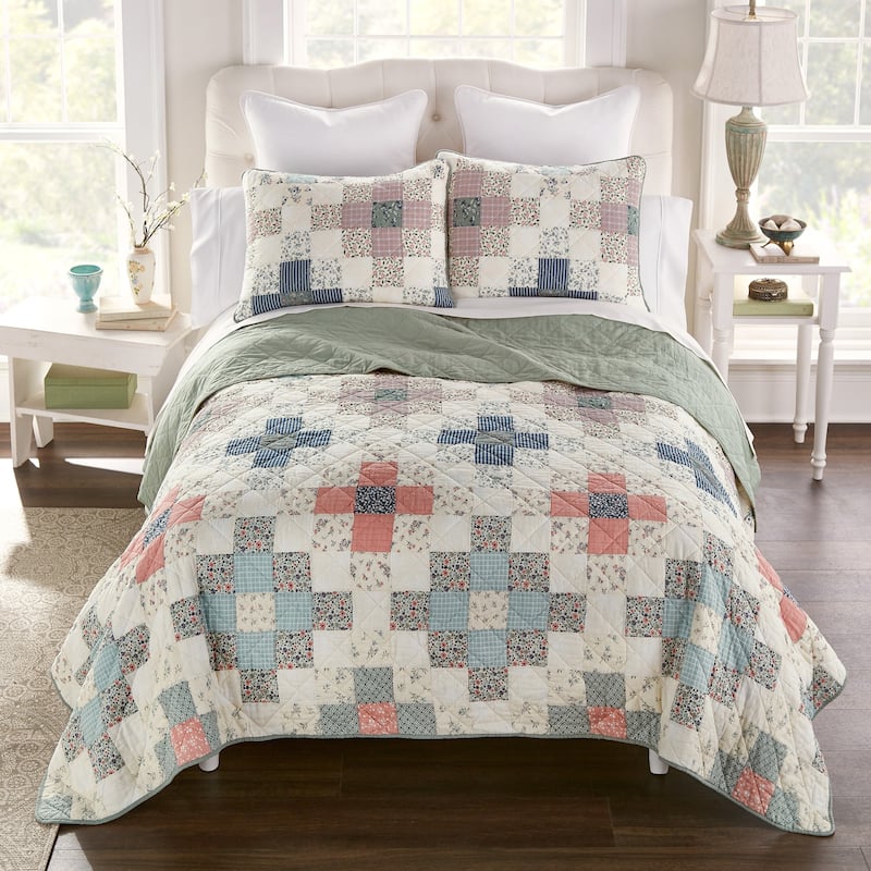 Donna Sharp April Patch Cotton Pieced Quilt Collection - King - 3 Piece