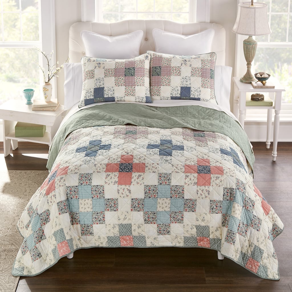 Donna Sharp April Patch Cotton Pieced Quilt Collection