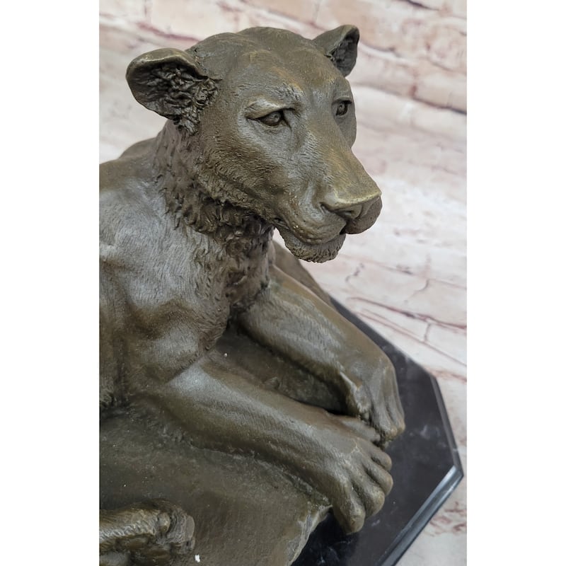 Art Deco Large Female African Wildlife Imitative Lion Bronze Sculpture Marble Statue Decor