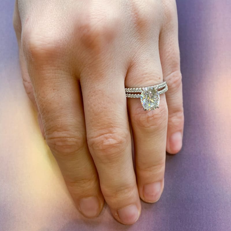 Miadora 2ct DEW Oval-Cut Moissanite and 1/4ct TDW Diamond Bridal Ring Set in 14k White Gold