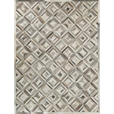 EXQUISITE RUGS Natural Hide Hand-stitched Leather Hide Silver Area Rug.