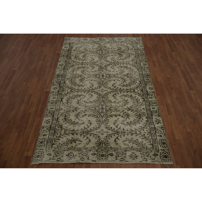 Hand Knotted Oriental 100% Wool Carpet Transitional Floral Beige & Ivories Anatolian Area Rug - 8' 6'' X 5' 1''