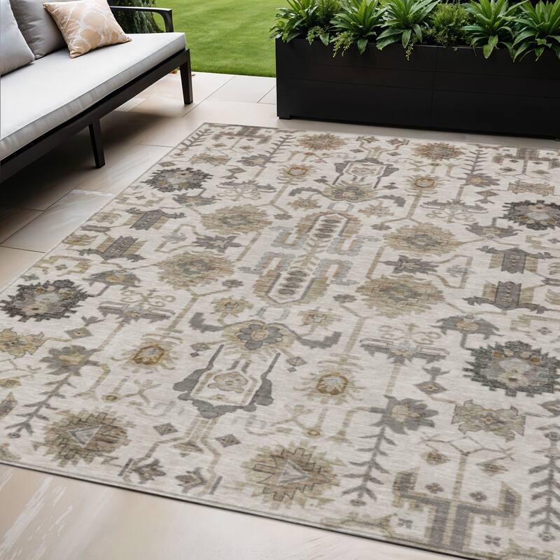 HomeRoots Oriental Traditional Rectangle Outdoor Rug - 5' X 8'