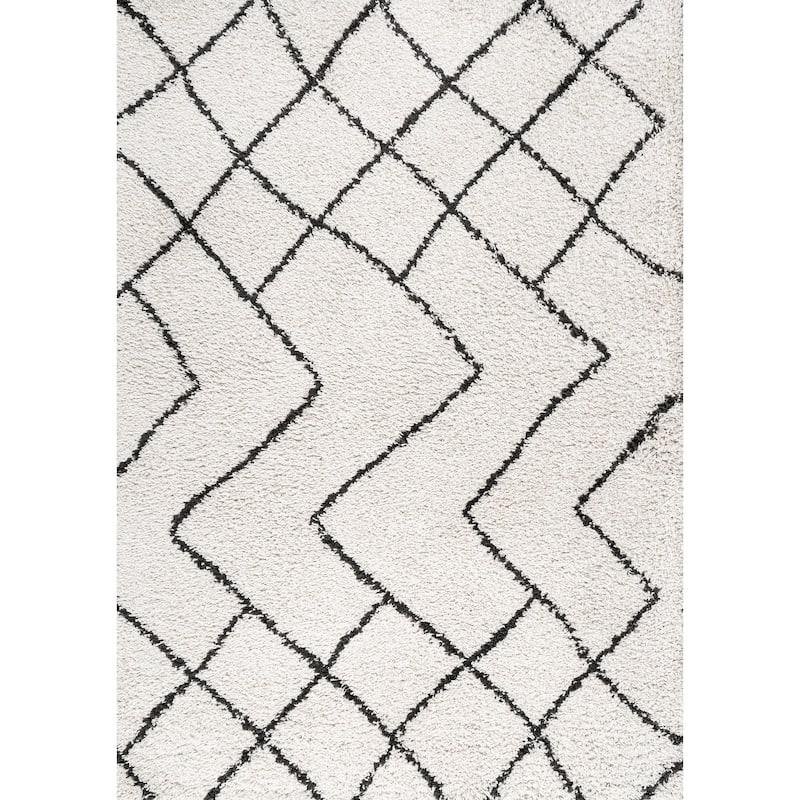 JONATHAN Y Nova Moroccan Diamond Shag Area Rug - 8 X 10 - Beige/Dark Gray