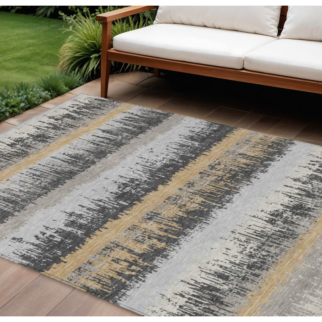 HomeRoots Striped Transitional Rectangle Outdoor Rug