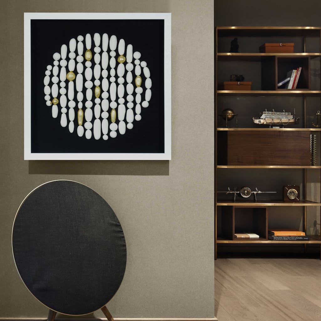 HUJI White Clay Beads Shadow Box Wall Decor