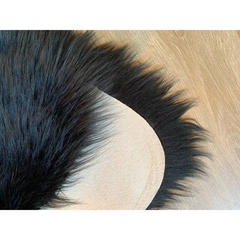 Ovella Home Premium Luxurious Faux Sheepskin 3-Pelt Plush Shag Area Rug - 3' x 5'6' - 3' x 6'