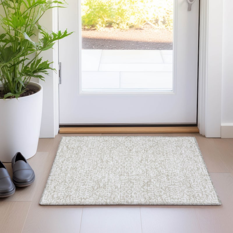 Premium Washable Super Soft Traditional Mekenzie Mayfield Rug - Beige - 1'8" x 2'6"