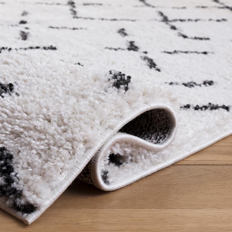 SAFAVIEH Arizona Shag Ghinwa 1.2-inch Thick Rug