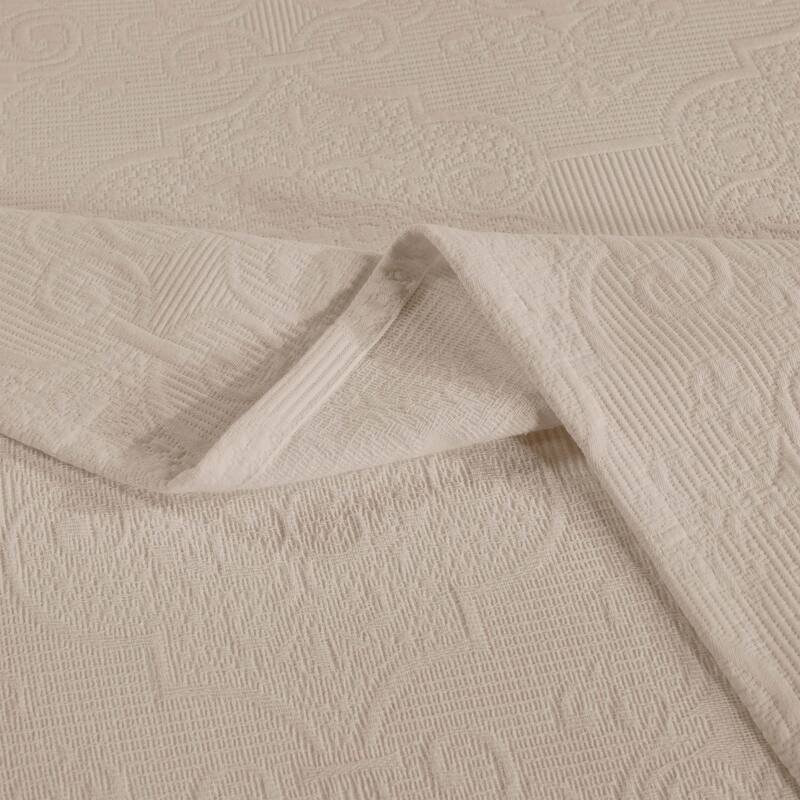 Superior Florin Jacquard Scrolling Medallion Cotton Bedspread Set