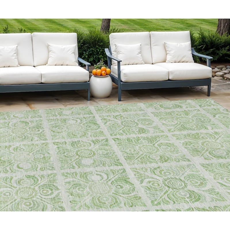 HomeRoots Medallion Transitional Rectangle Outdoor Rug - 10' X 14'