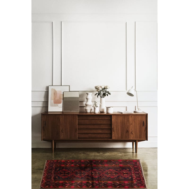 Teimani Black, Red Rug 4'2" x 6'11" - 4'2 x 6'11