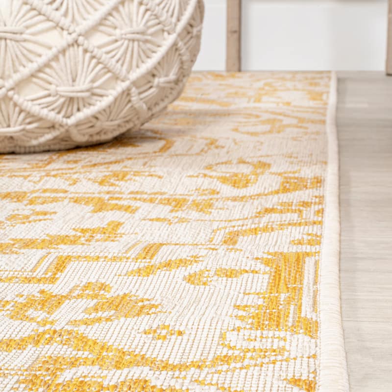 JONATHAN Y Charleston Medallion Indoor/Outdoor Area Rug - 2 X 8 - Cream/Yellow