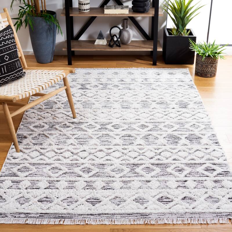 SAFAVIEH Augustine Tahmina Moroccan Boho Fringe Rug - 6'4" x 9'6" - Black/Ivory