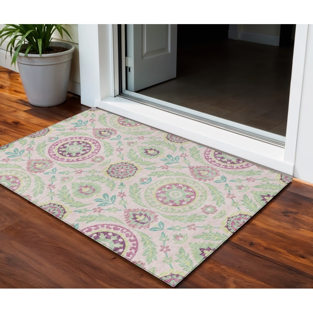 HomeRoots Floral Transitional Rectangle Outdoor Rug