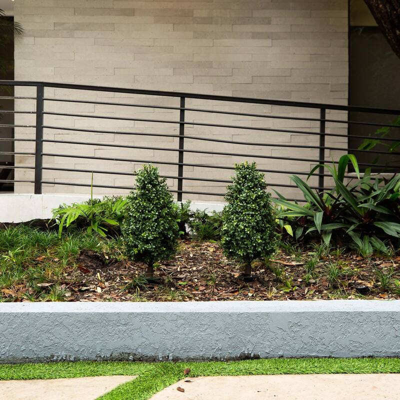 Boxwood Artificial Plants with Stakes - 2.5' - Green - Set of 2