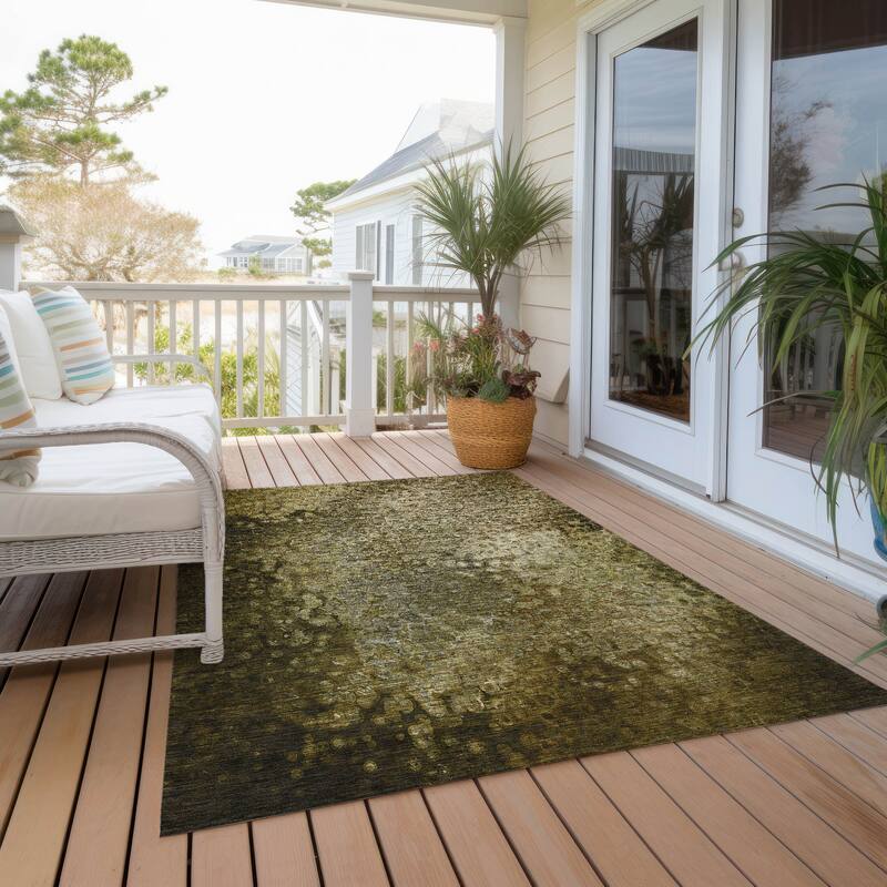 Machine Washable Indoor/ Outdoor Abstract Solid Chantille Rug