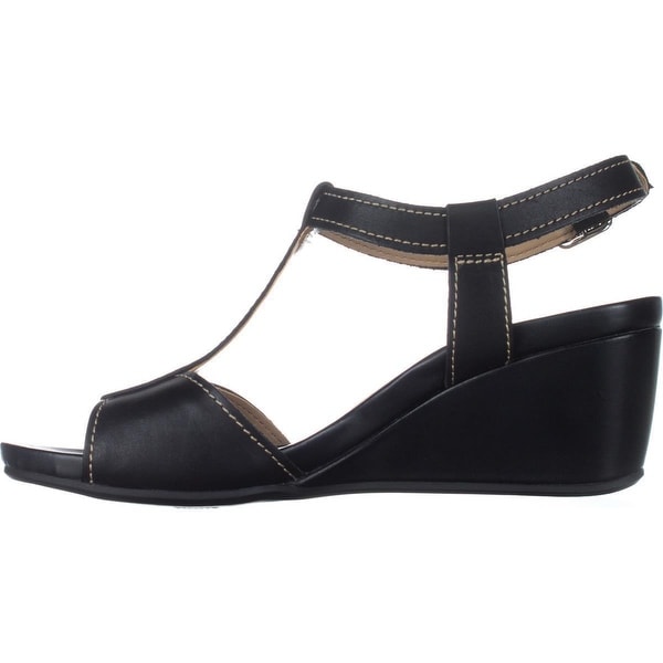 naturalizer black wedges