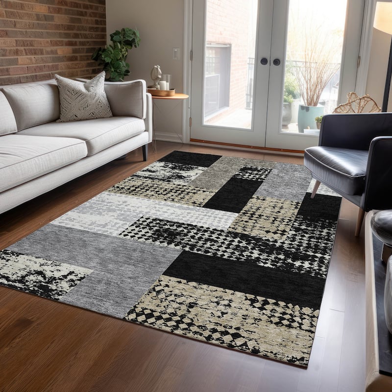 Machine Washable Indoor/ Outdoor Modern Blocks Chantille Rug
