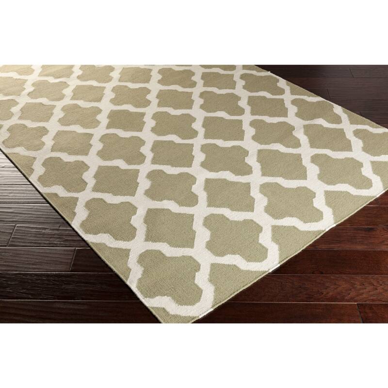 Hand-Woven Ashley Lattice Reverisble Flatweave Wool Area Rug - 5' x 8'