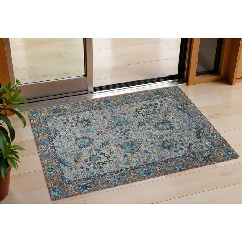 HomeRoots Floral Traditional Rectangle Outdoor Rug - 3' x 5'