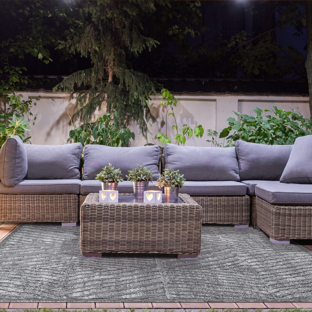 Superior Modern Geometric Abstract Indoor Outdoor Area Rug