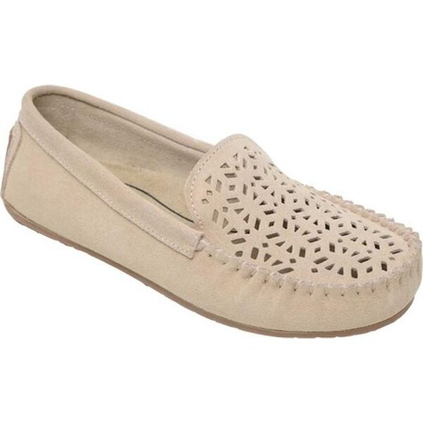minnetonka sophia moccasin