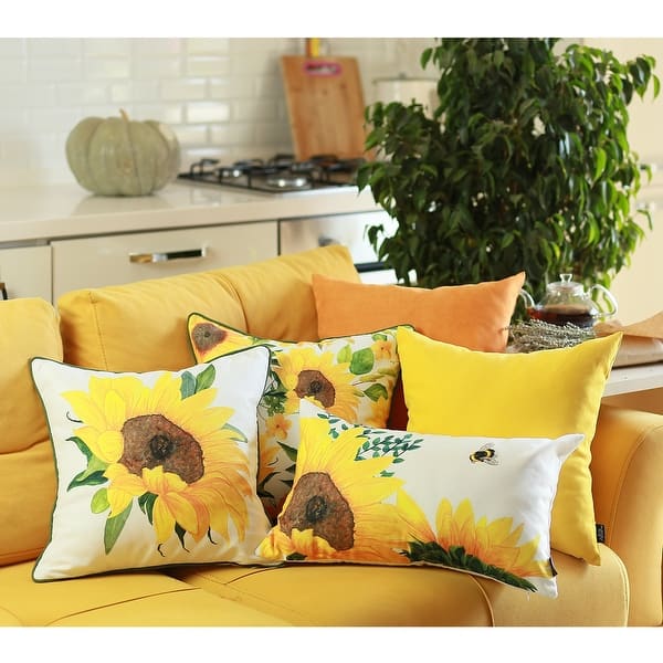Set Of 2 Sunflower And Bumble Bee Lumbar Pillow Covers Set Of 2 Sunflower And Bumble Bee Lumbar Pillow Covers