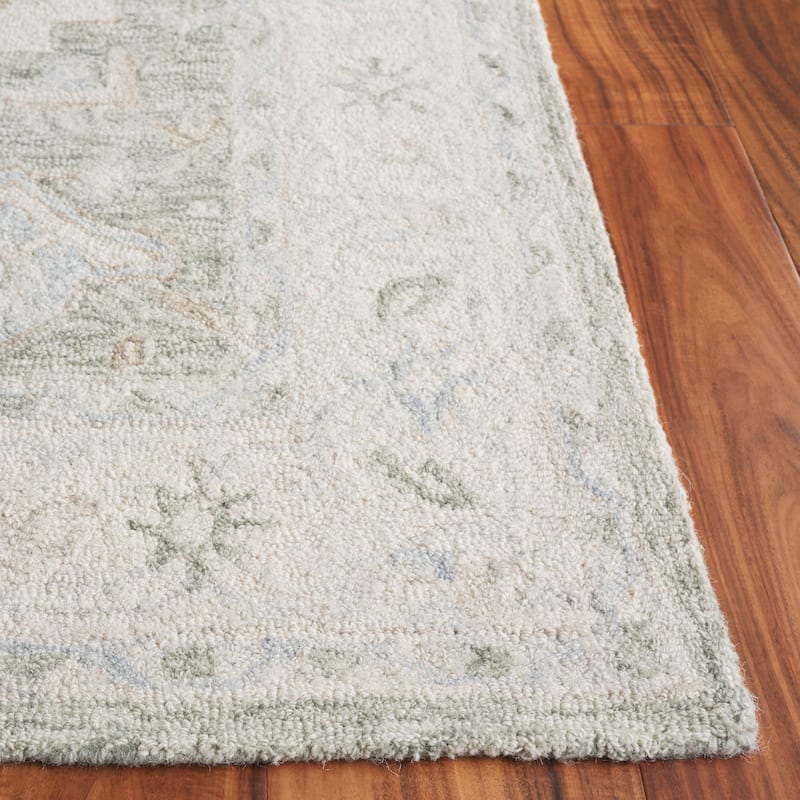 SAFAVIEH Handmade Heritage Neyka Traditional Wool Rug