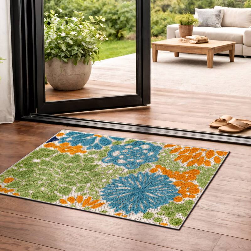 World Rug Gallery Indoor/Outdoor High-Low Textured Area Rug, Floral, Easy-Clean Patio Rug - Multi - 2' x 3'