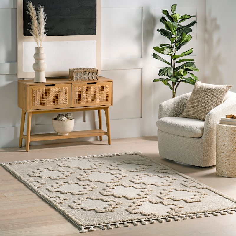 Nuloom Polina Geometric High-Low Tasseled Area Rug - 5' x 7'6" - Beige - Rectangle