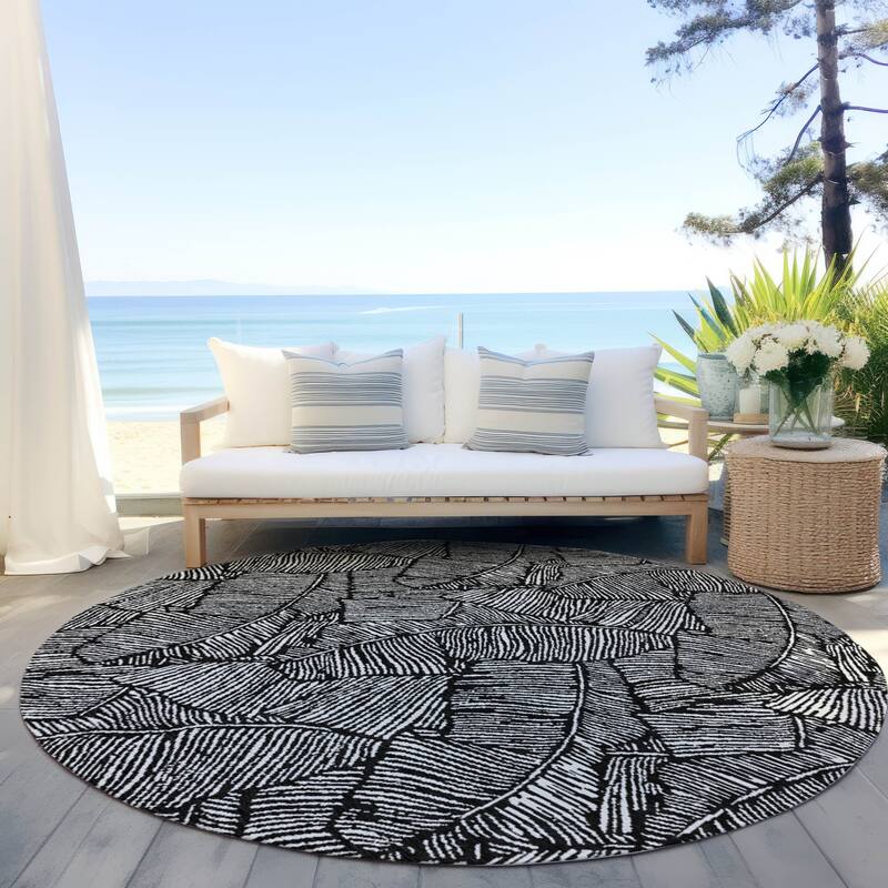Machine Washable Indoor/ Outdoor Chantille Tropical Palm Rug - Black - 8' x 8'