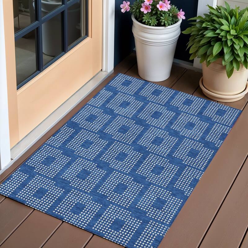 HomeRoots Geometric Transitional Rectangle Outdoor Rug - 3' x 5'