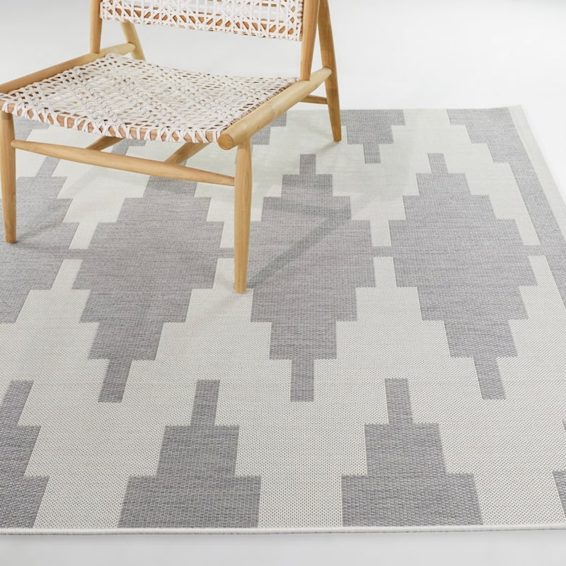 Joyce Southwestern Trellis Indoor/ Outdoor Area Rug
