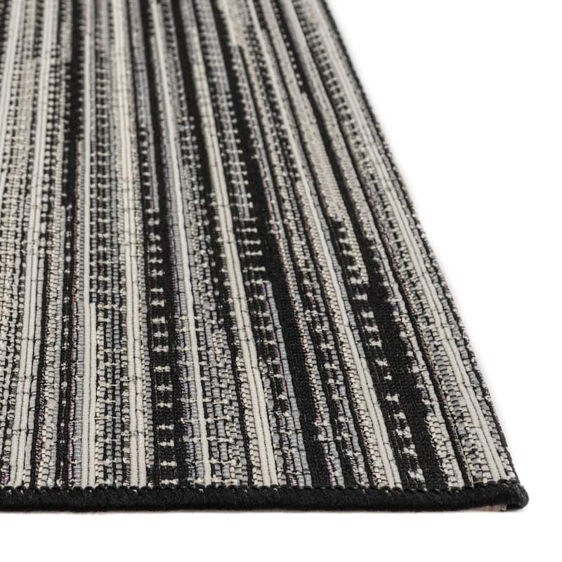 Liora Manne Marina Stripes Indoor/ Outdoor Area Rug