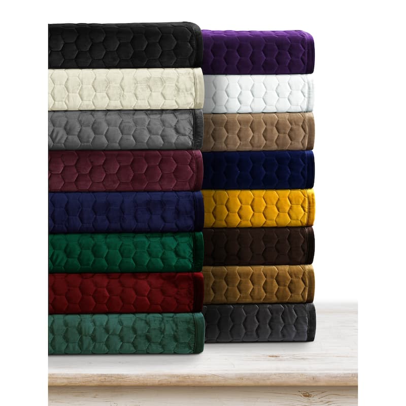Lugano Honeycomb Velvet Oversized Solid Quilt Set