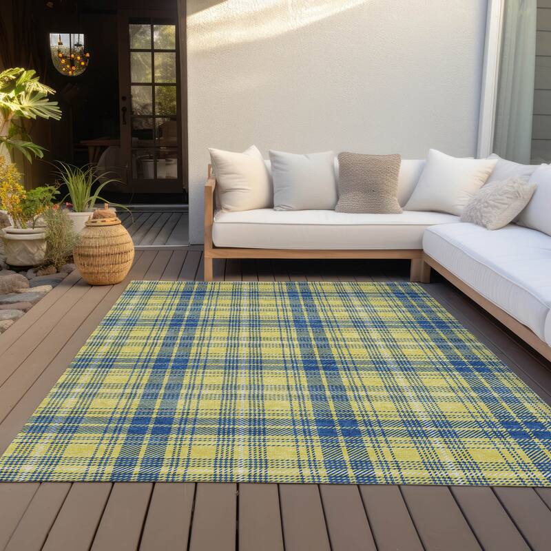 Machine Washable Indoor/ Outdoor Plaid Chantille Rug