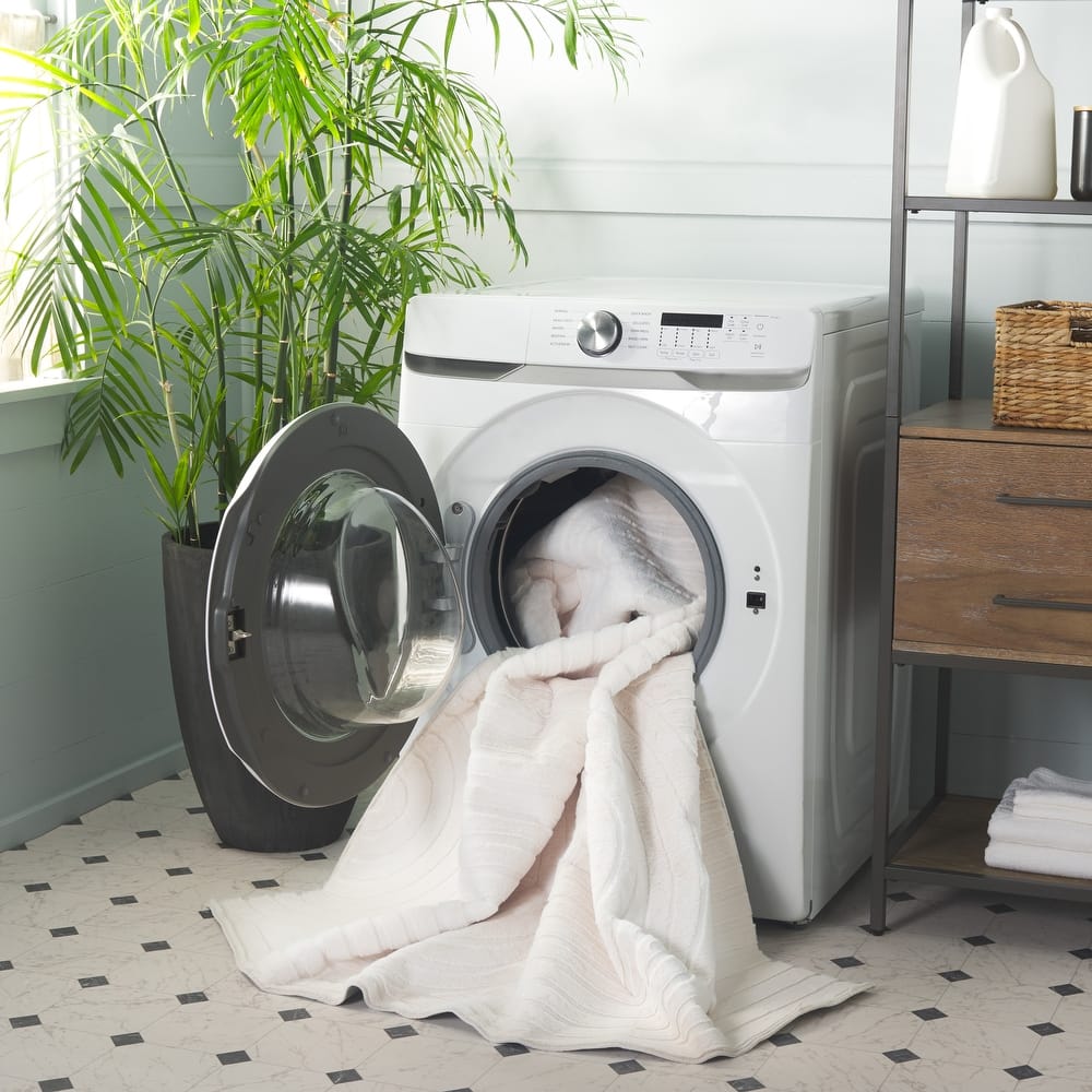 SAFAVIEH Faux Mirabelle Rabbit Fur Machine Washable Slip Resistant Shag Rug