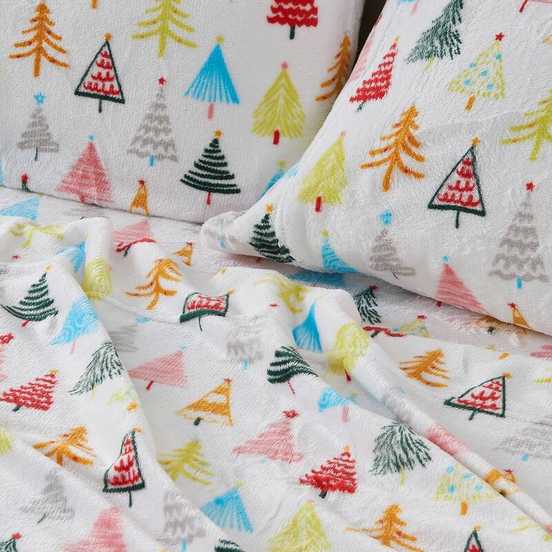 Luxurious Printed Velvet Plush Warm and Cozy Sheet Set.