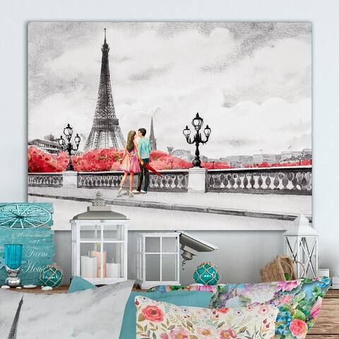 Designart 'Romantic Couple In Love In Paris IV' French Country Canvas Wall Art