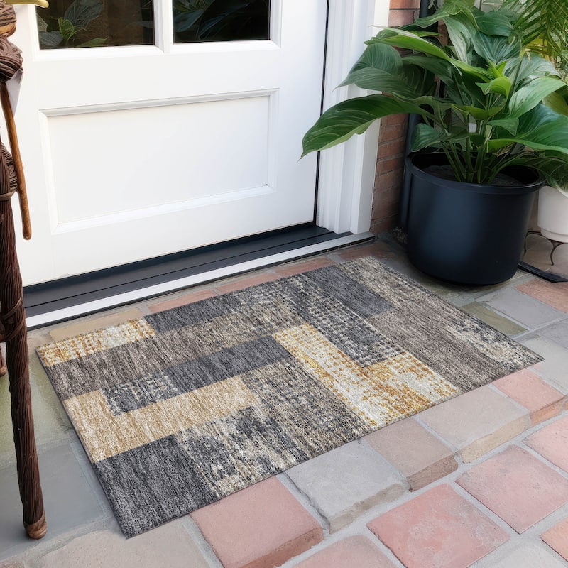 Machine Washable Indoor/ Outdoor Modern Blocks Chantille Rug - Coffee - 1'8" x 2'6"