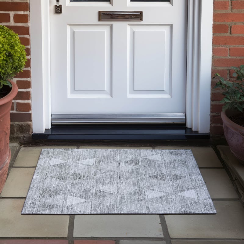 Machine Washable Indoor/ Outdoor Chantille Modern Diamonds Rug