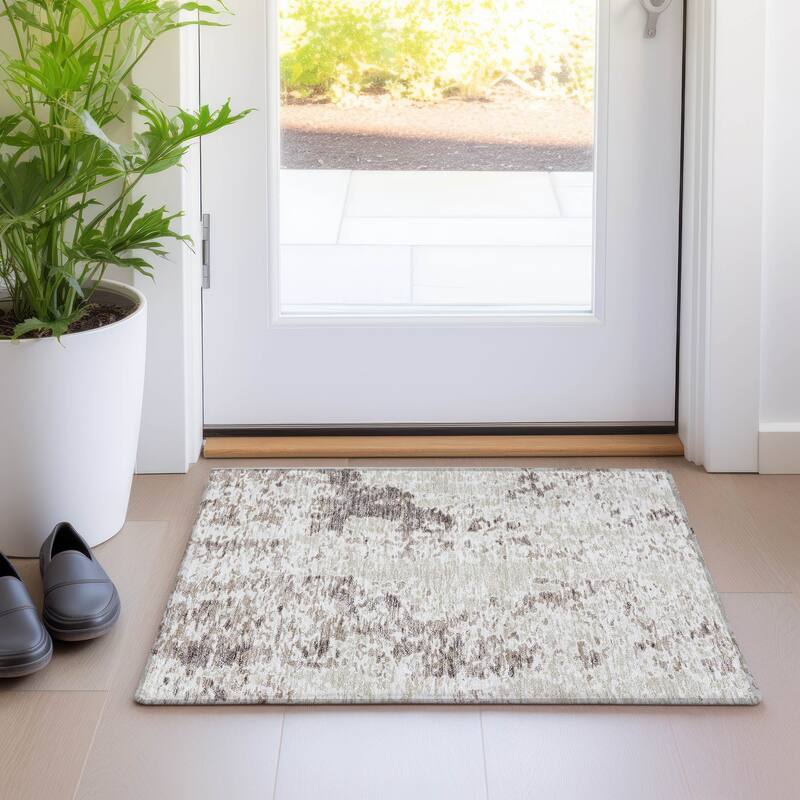 Machine Washable Indoor/ Outdoor Abstract Chantille Rug