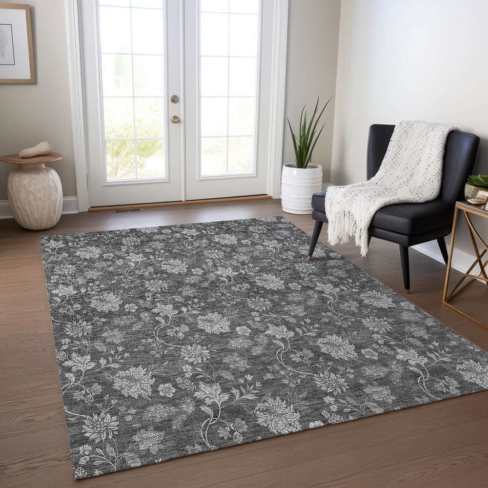 Machine Washable Indoor/ Outdoor Chantille Floral Farmhouse Rug
