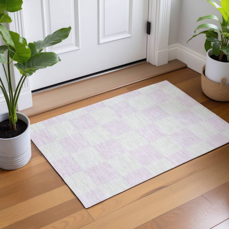 Machine Washable Indoor/ Outdoor Modern Checker Chantille Rug