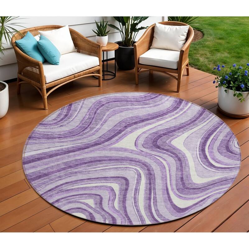 HomeRoots Abstract Transitional Rectangle Outdoor Rug - 8' Round